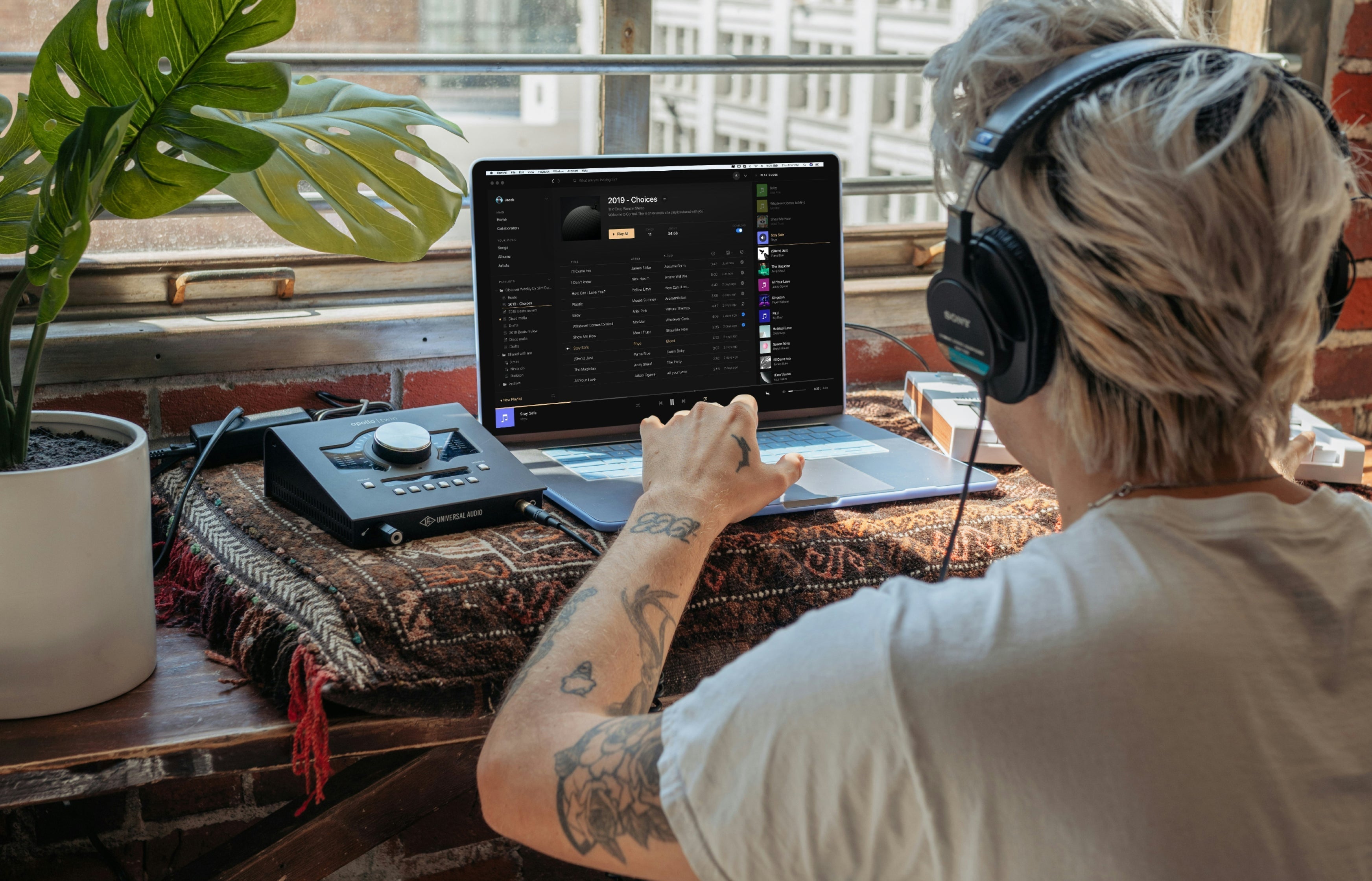 Comparing the best amplifiers for a home studio